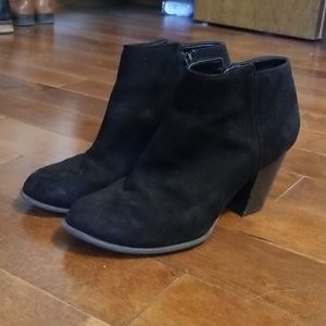 Heeled booties